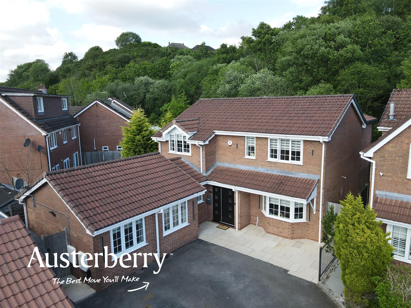 4 bed property in Castleton Road, Stoke-On-Trent